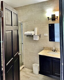 Star Light Chalet and Health Spa