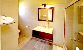Star Light Chalet and Health Spa