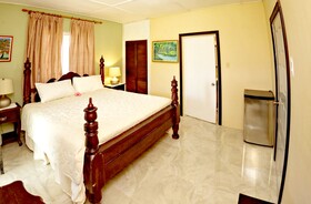 Star Light Chalet and Health Spa
