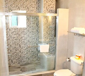 Star Light Chalet and Health Spa