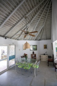 Yellow Canary Beach Villa