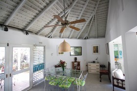 Yellow Canary Beach Villa