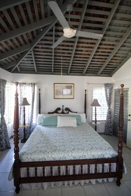 Yellow Canary Beach Villa