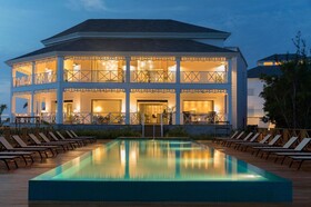 Excellence Oyster Bay