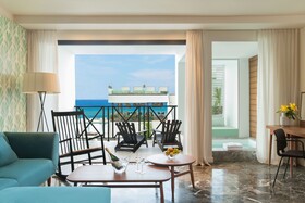 Excellence Oyster Bay