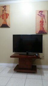 Oaklands Apartment Complex