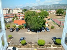Oaklands Apartment Complex