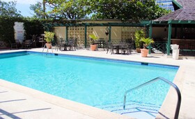 The Courtleigh Hotel & Suites