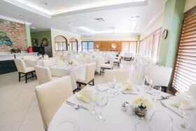 The Courtleigh Hotel & Suites