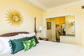 The Courtleigh Hotel & Suites