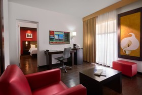 S Hotel Kingston
