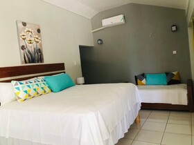 Airport Beach Hotel