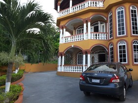 Cazwin Villa