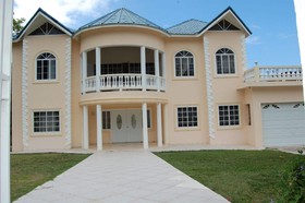 Celebrity Villa Jamaica