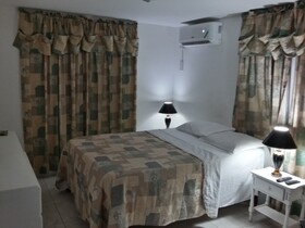 Enchanted Villas Inn