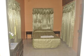 Enchanted Villas Inn