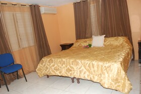 Enchanted Villas Inn