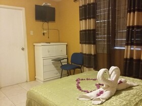Enchanted Villas Inn
