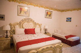 Gloriana & Spa