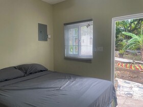 Inez Roots Backpackers Hostel
