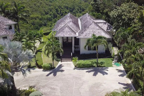 Nianna Luxurious Villa