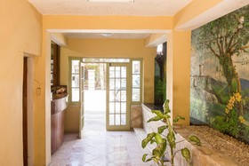 Rooms On The Hip Strip - Montego Bay