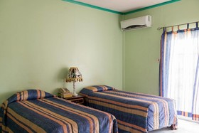Rooms On The Hip Strip - Montego Bay