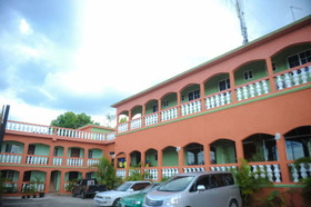 Rose Hall de Luxe