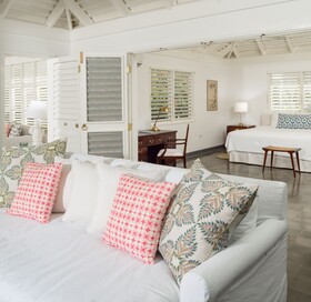 Round Hill Hotel & Villas