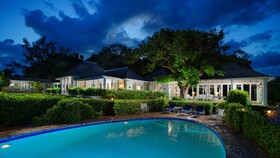 Round Hill Hotel & Villas