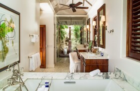 Round Hill Hotel & Villas