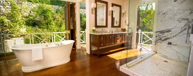 Round Hill Hotel & Villas
