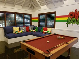 Round Hill Hotel & Villas
