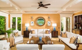 Round Hill Hotel & Villas