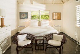 Round Hill Hotel & Villas