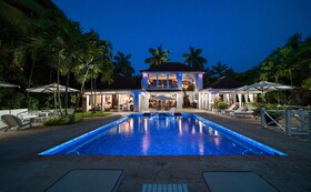 Round Hill Hotel & Villas