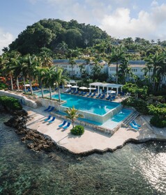 Round Hill Hotel & Villas