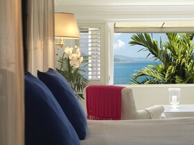 Round Hill Hotel & Villas