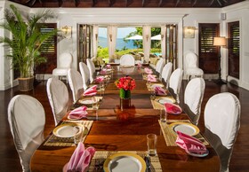 Round Hill Hotel & Villas