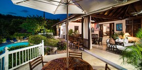 Round Hill Hotel & Villas