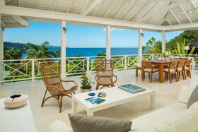 Round Hill Hotel & Villas