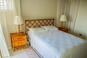 The Whytehouse Villa