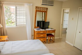 The Whytehouse Villa