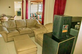 The Whytehouse Villa