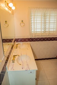 The Whytehouse Villa
