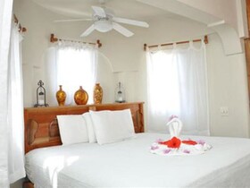 Coral Cove Resort & Spa