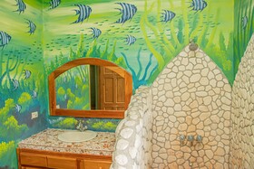 Haleys Paradise at Blue Hole