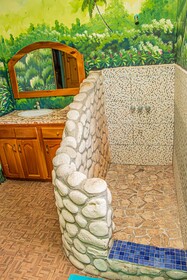 Haleys Paradise at Blue Hole