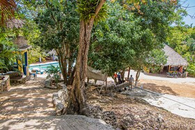 Haleys Paradise at Blue Hole