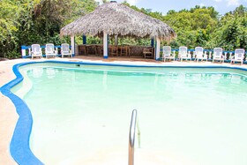 Haleys Paradise at Blue Hole